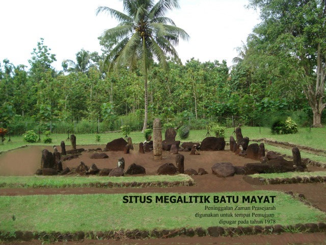 Batu Mayat di Situs Pugungraharjo Lampung