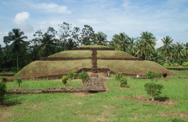  Taman Purbakala Pugung Raharjo di Lampung